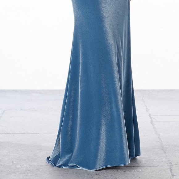 Mori Lee Blue Velvet High Neck Dress Size 12 - Picture 5 of 7